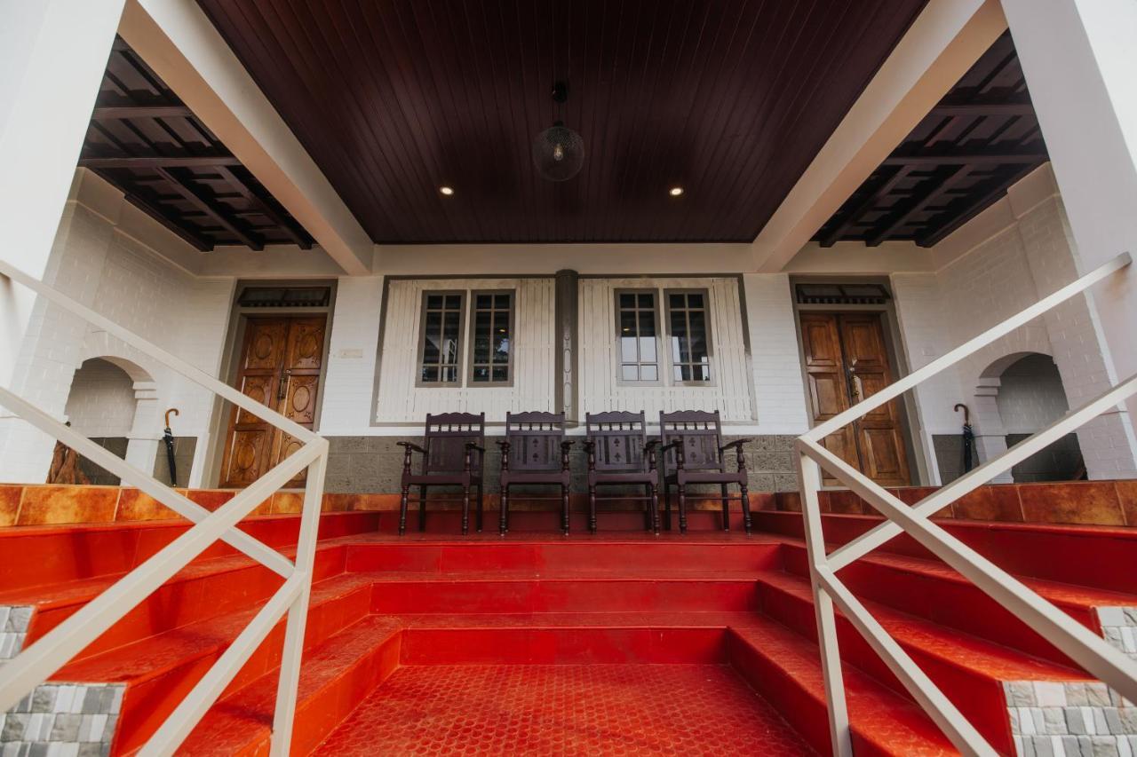 Misty Courtyard Resort Chinnakanal Екстер'єр фото