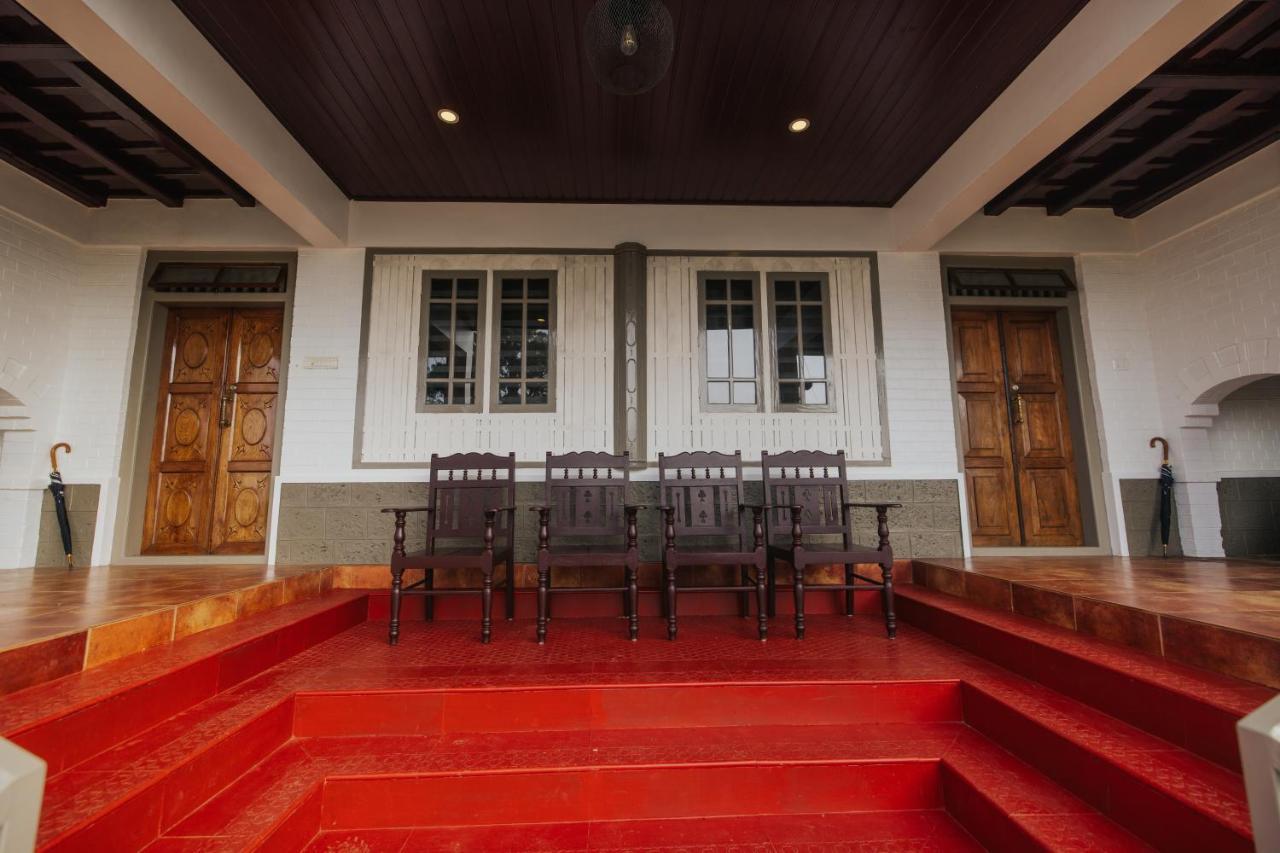Misty Courtyard Resort Chinnakanal Екстер'єр фото