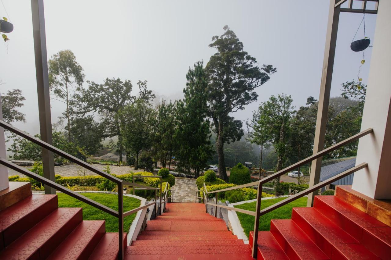 Misty Courtyard Resort Chinnakanal Екстер'єр фото