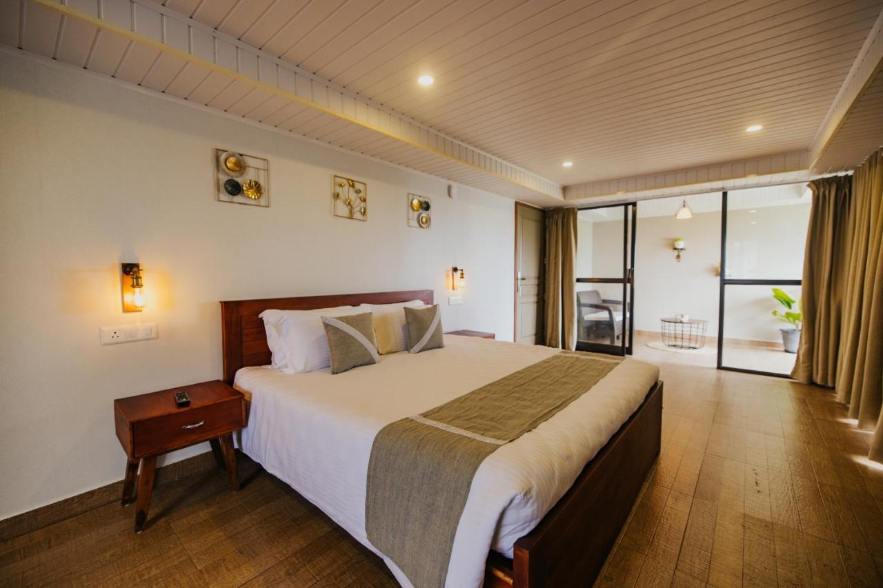 Misty Courtyard Resort Chinnakanal Екстер'єр фото