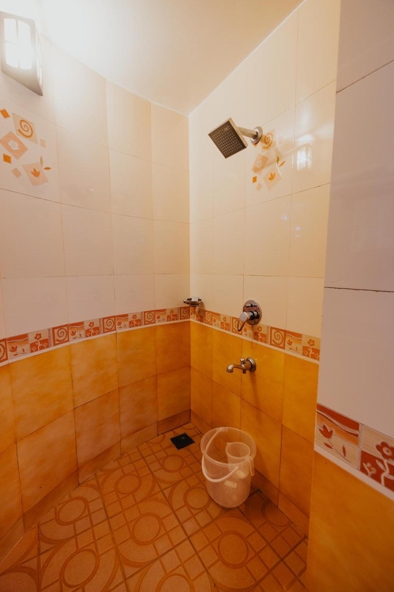 Misty Courtyard Resort Chinnakanal Екстер'єр фото